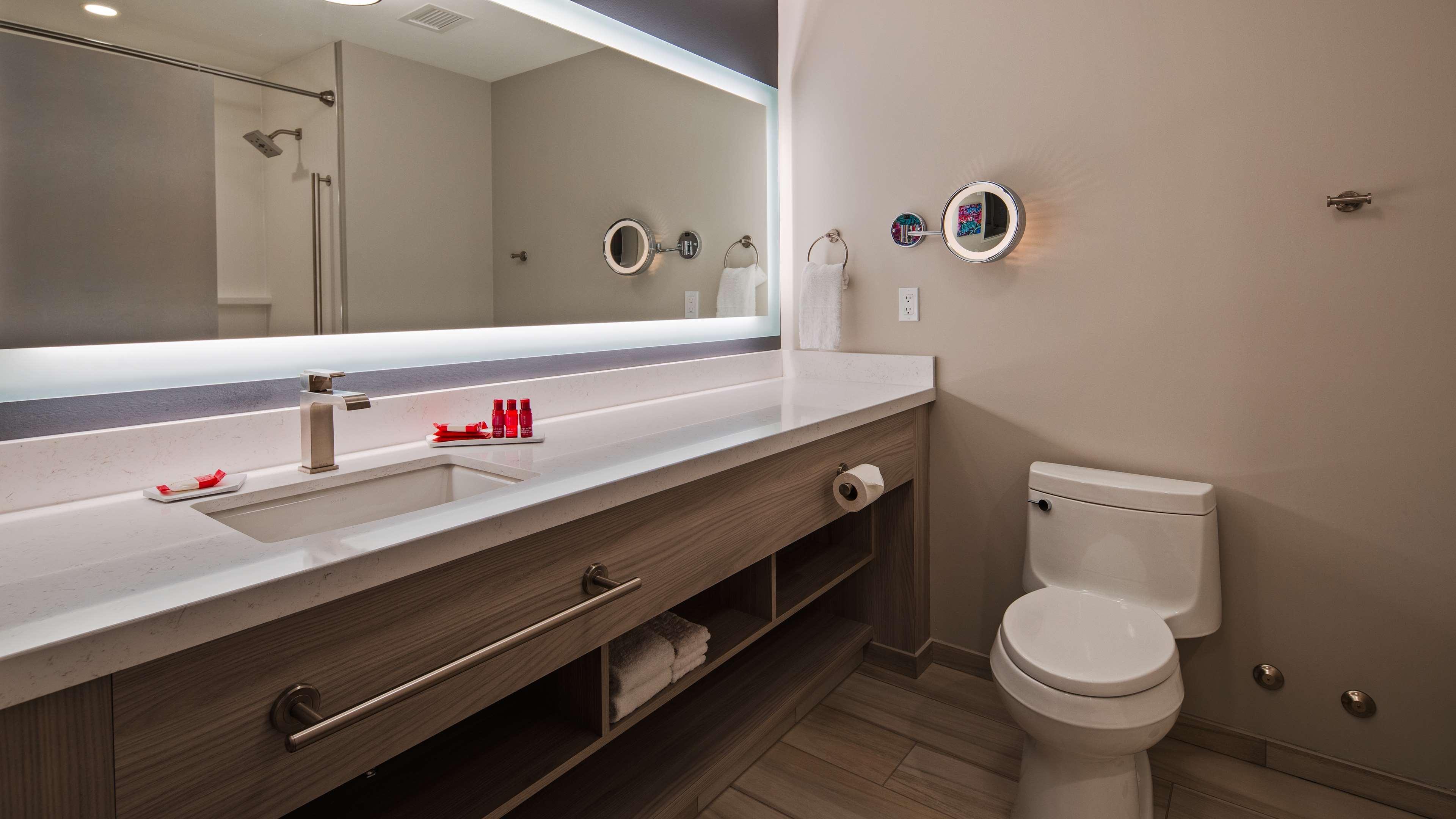 Best Western Premier Winnipeg East Εξωτερικό φωτογραφία